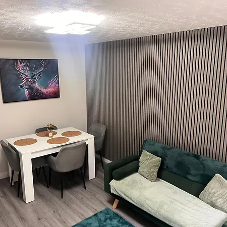 Hutchison Apartments-3