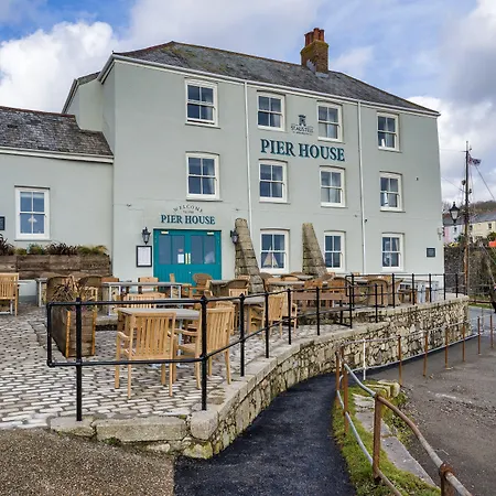 Pier House-3