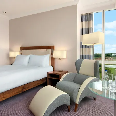 Hilton Reading-2
