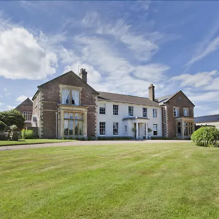 Glewstone Court Country House Hotel-3