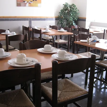 Elmwood Hotel-2