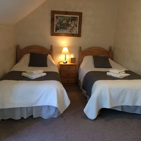 Coire Glas Guest House-2