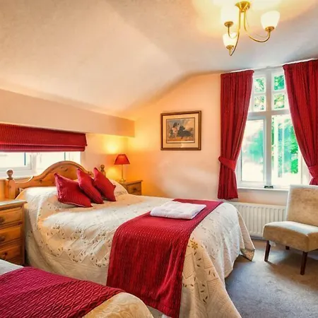 Meadowcroft Guest House-2