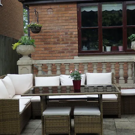 Comfortable Luxury Apartments Near The Center - London-3