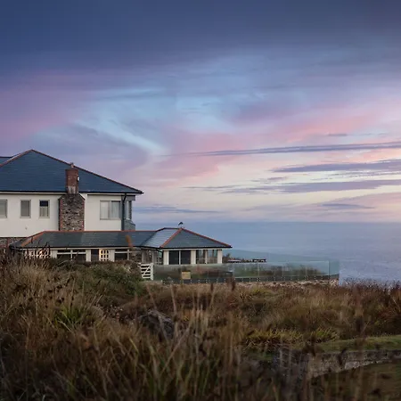 The Lewinnick Lodge-2