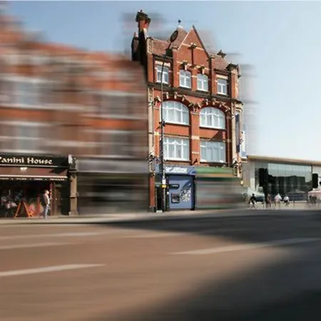 W12 Rooms-3