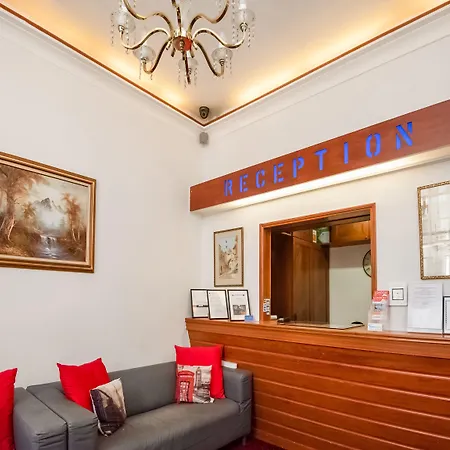 St George'S Hotel-2