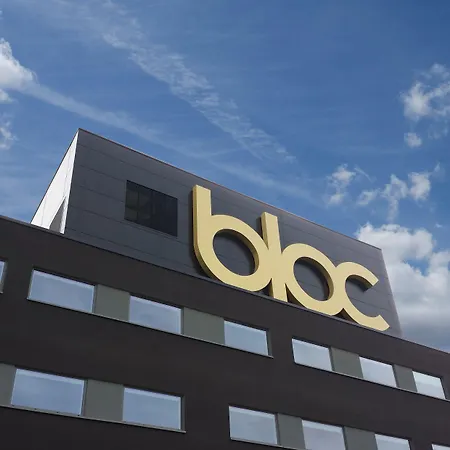 Bloc Hotel London Gatwick Airport-3