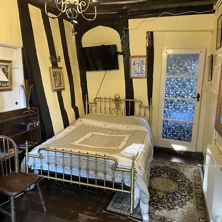 The Bridge Street Historic Guest House-2