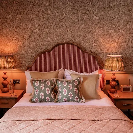 The Ashford Arms-3