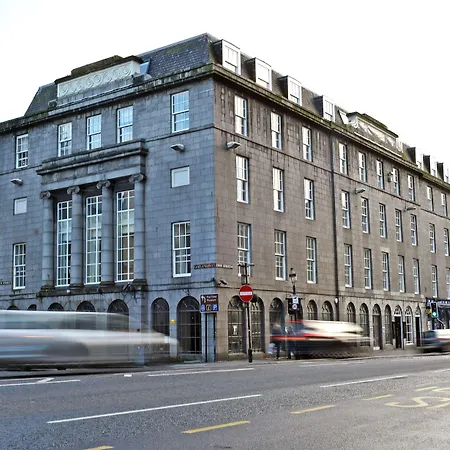 Royal Athenaeum Suites-2