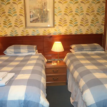 Acer Lodge Guest House-3