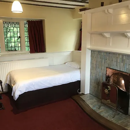 Barons Court Hotel-3