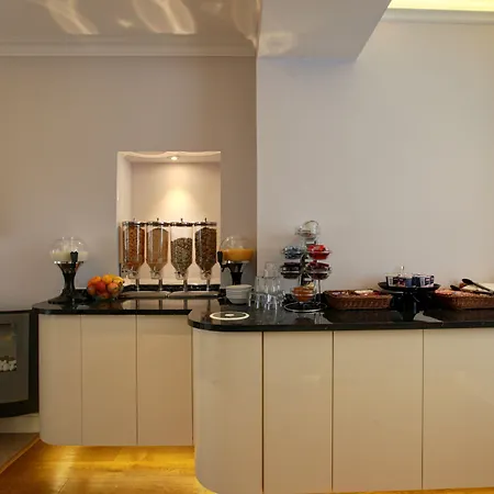 Farnham Hotel-2