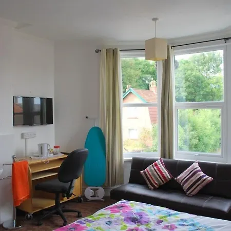 Clift Guest House-3