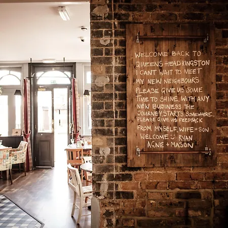 The Queen'S Head-3