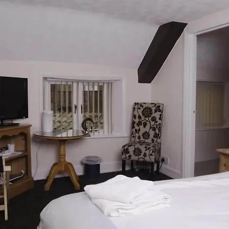 Fourways Guest House-2
