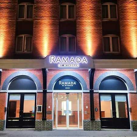 Ramada By Wyndham Belfast-3