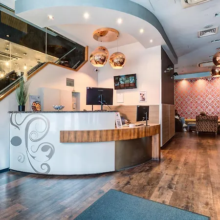 Maitrise Hotel Maida Vale - London-3