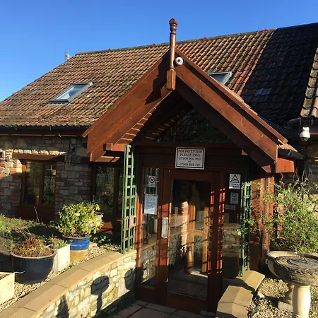 Bridge Farm Guesthouse Rooms-3