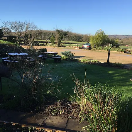 Bridge Farm Guesthouse Rooms-2