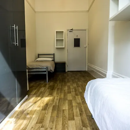 Sandeman-Allen Hostel-3