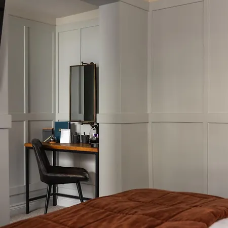 The George-3
