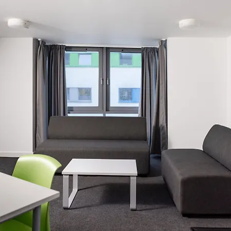 Wenlock Court-3