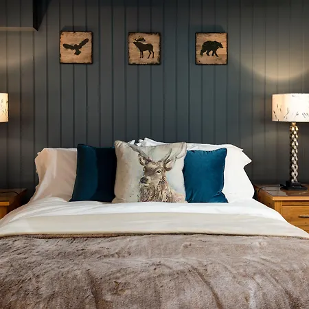 Coach House B & B-2