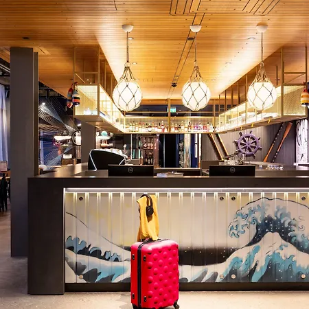 Moxy Plymouth-2