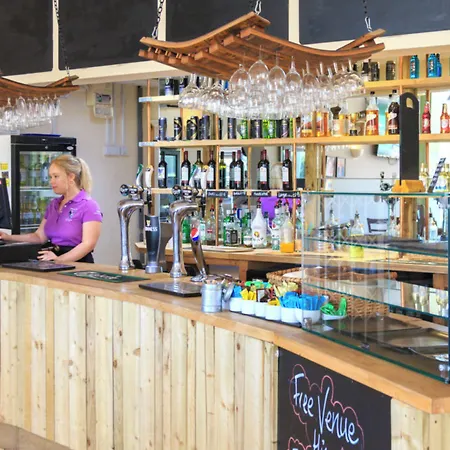 Rodway Hill Golf & Eco Pod Hotel-2
