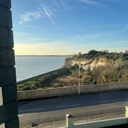 The Pegwell Bay Hotel-2