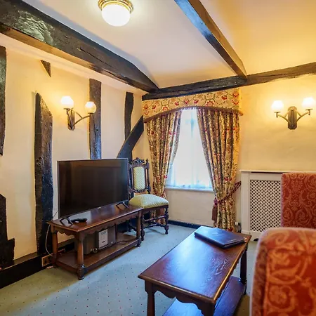Marygreen Manor-3