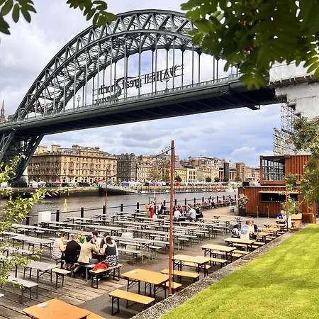 Hilton Newcastle Tyne Bridge-2