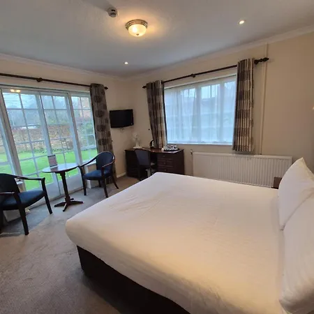 Warren Lodge-2