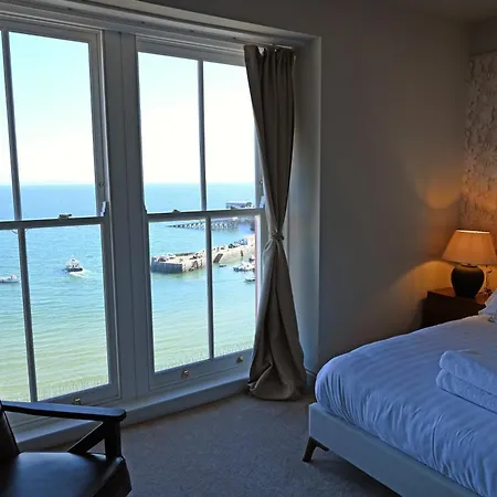 Royal Lion Hotel-2