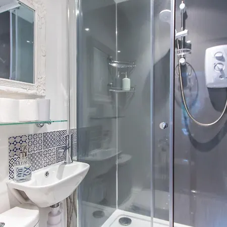 3 Berkeley Square Guesthouse-3