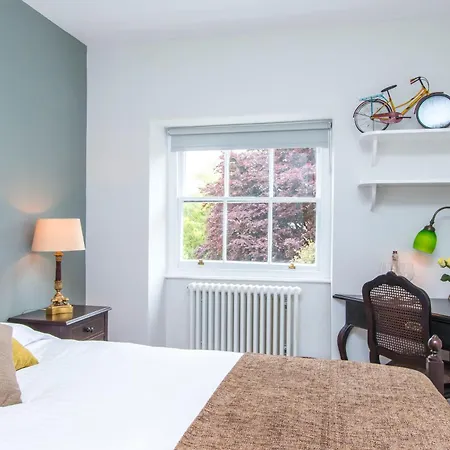 3 Berkeley Square Guesthouse-2