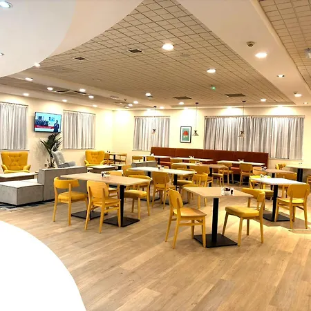 Garner Hotel Rotherham East By Ihg-3