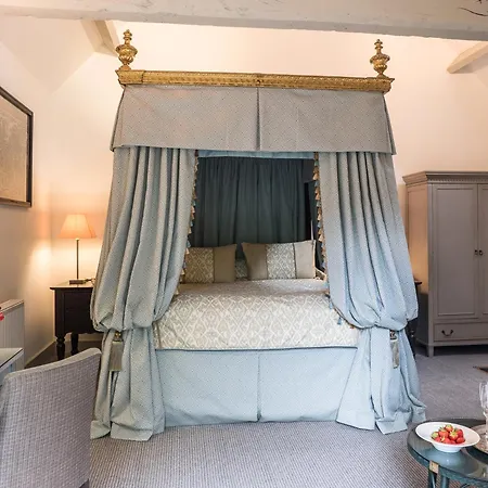 The Eastbury & Spa-3