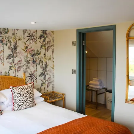 The Crescent Turner Hotel-2