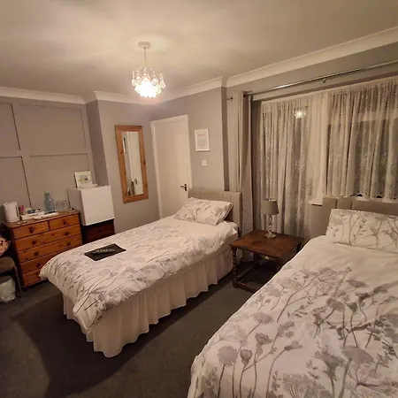 Newton House-3