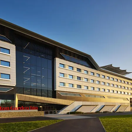 Hilton Garden Inn Silverstone-3