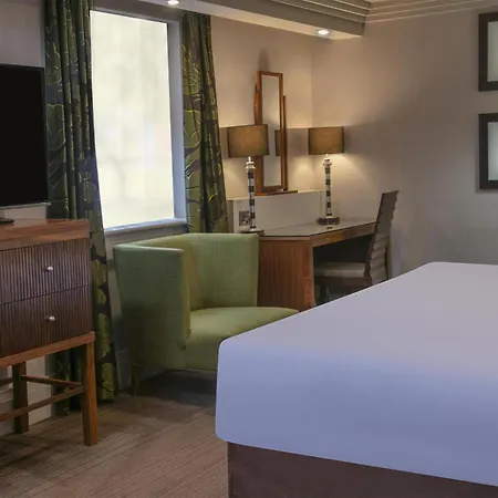 Doubletree By Hilton Stratford-Upon-Avon, United Kingdom-3