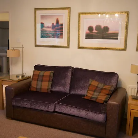 Elmers Court-2