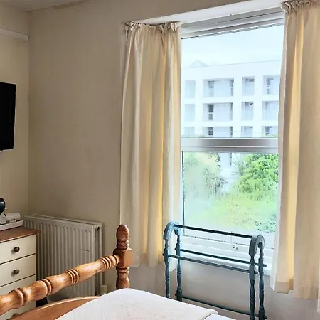 Trelawney Guest House Room Only-3