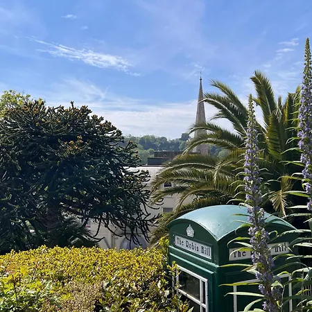 The Robin Hill-3