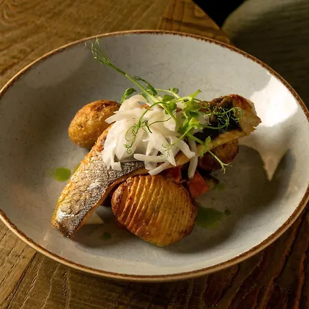 The Feathers Hotel, Helmsley, North Yorkshire - The Coaching Inn Group-2