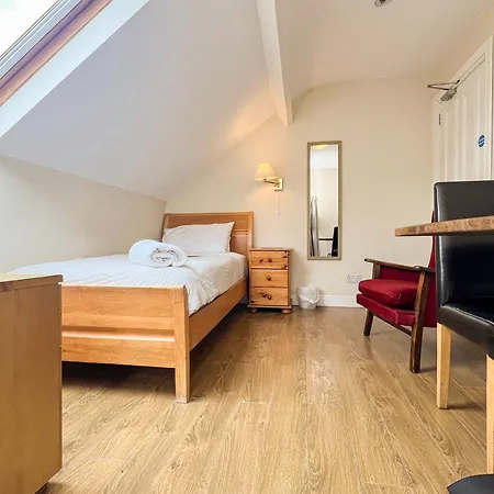 Somerton House Rooms Only-3