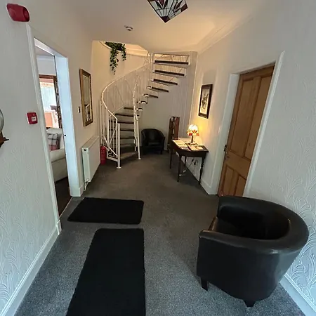 Southpark House-3